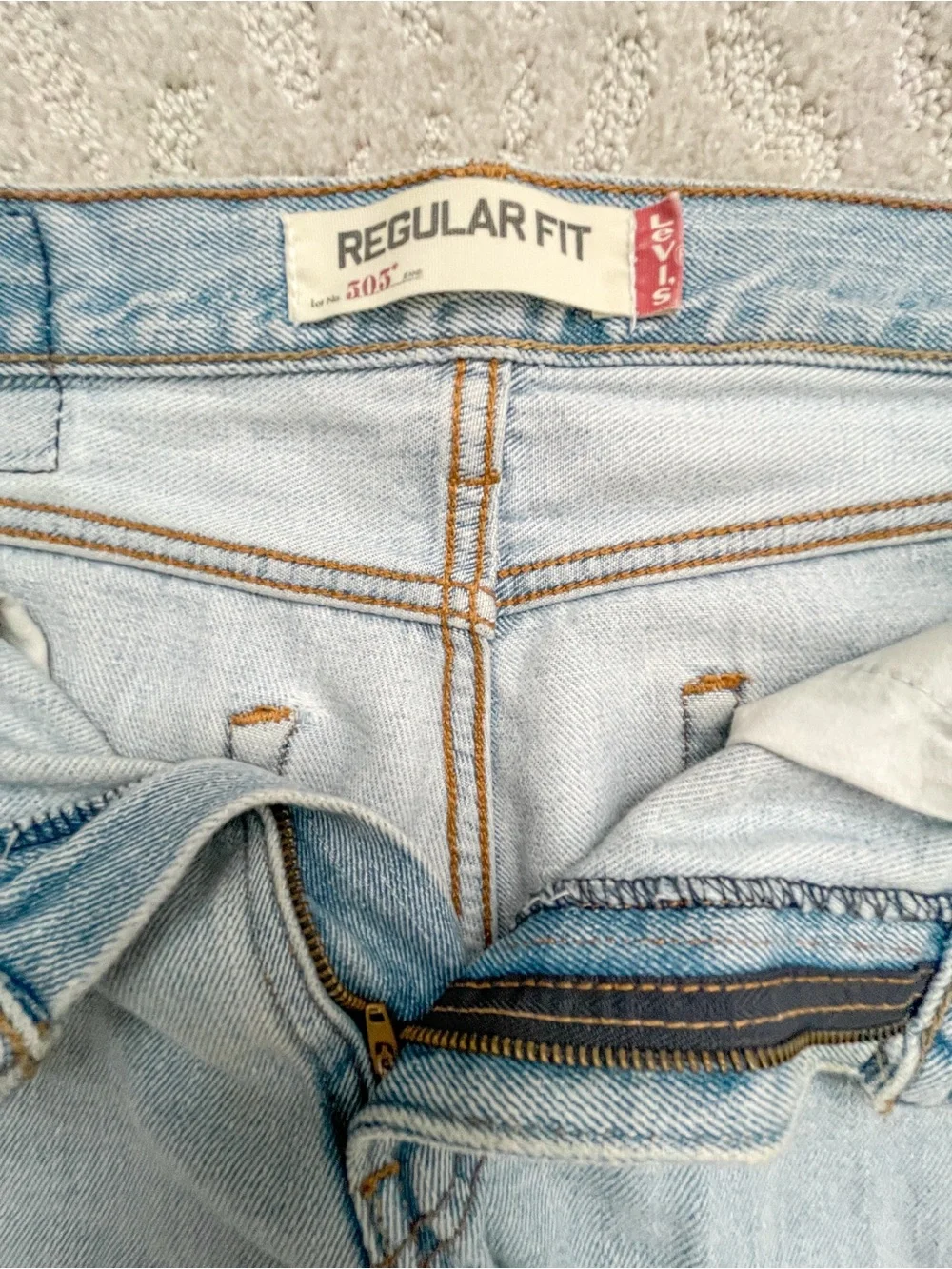 Levis classic pair
